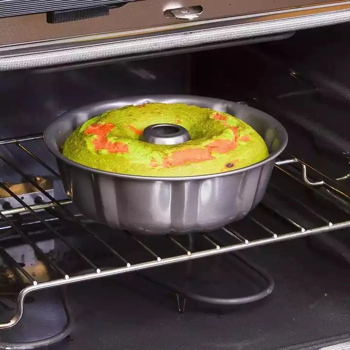 A La Cuisine - Non-Stick Bundt Pan - Image 6