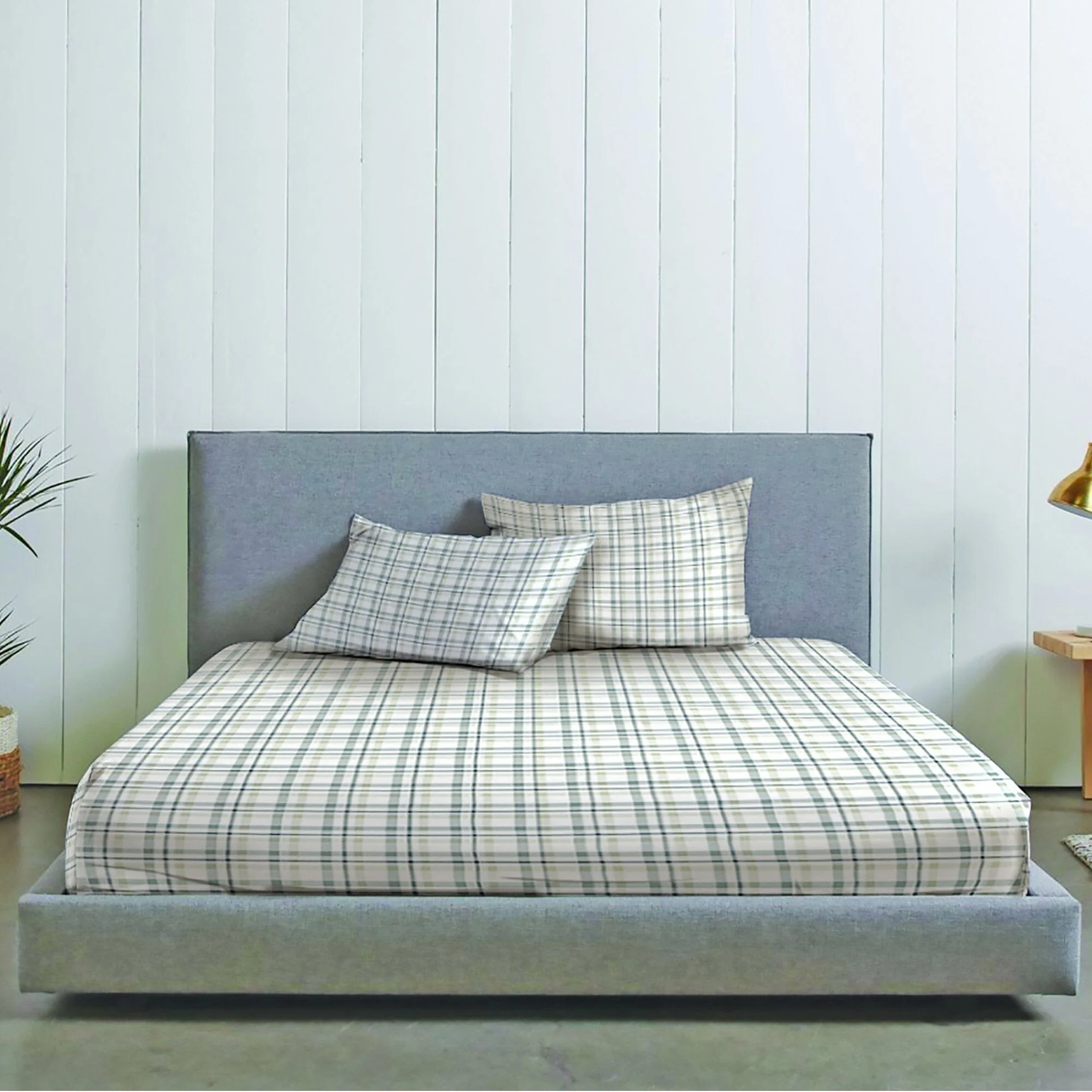 Bellevue | Rustic Cabin - Flannel Sheet Set - Image 2