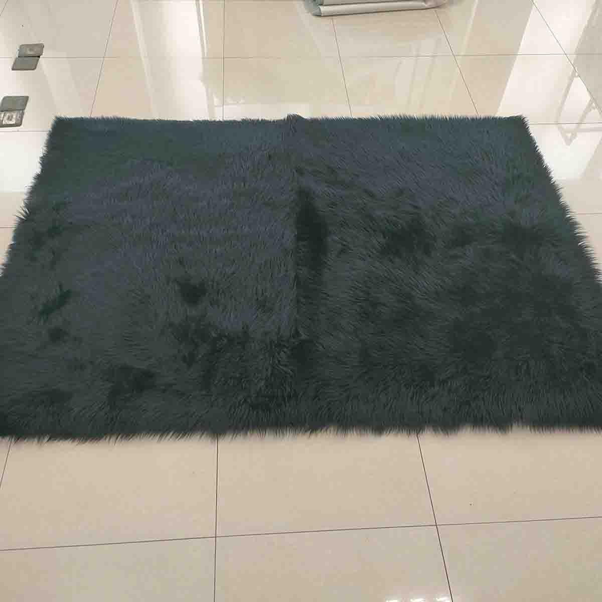 Faux Fur Carpet With Suede Fabric Back 120x180 cm - Image 4