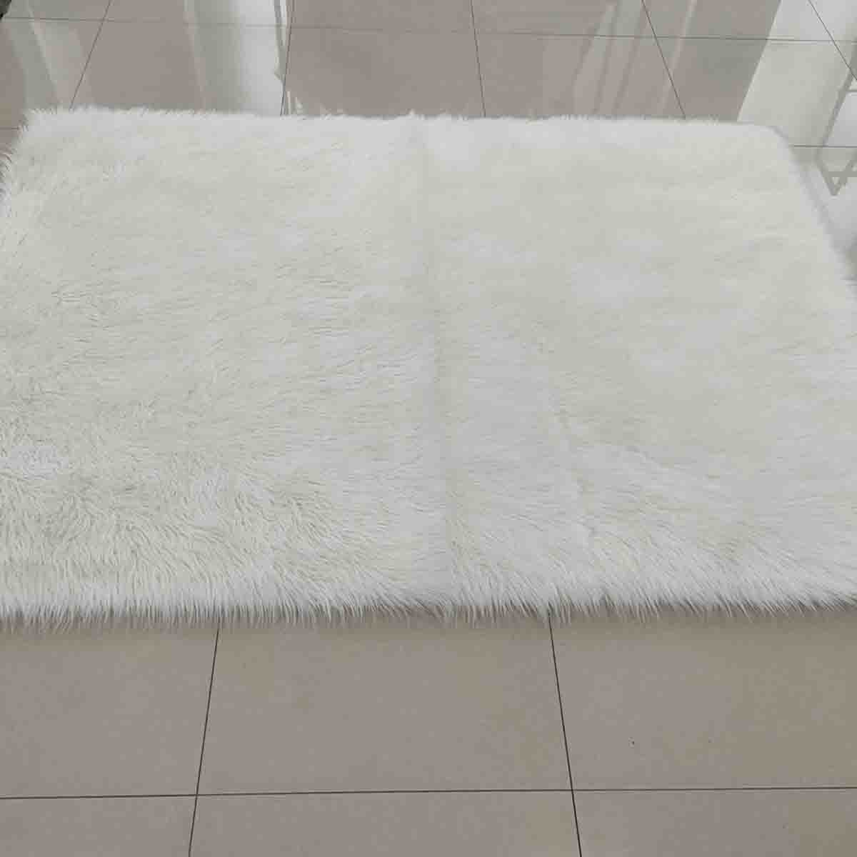 Faux Fur Carpet With Suede Fabric Back 120x180 cm - Image 6