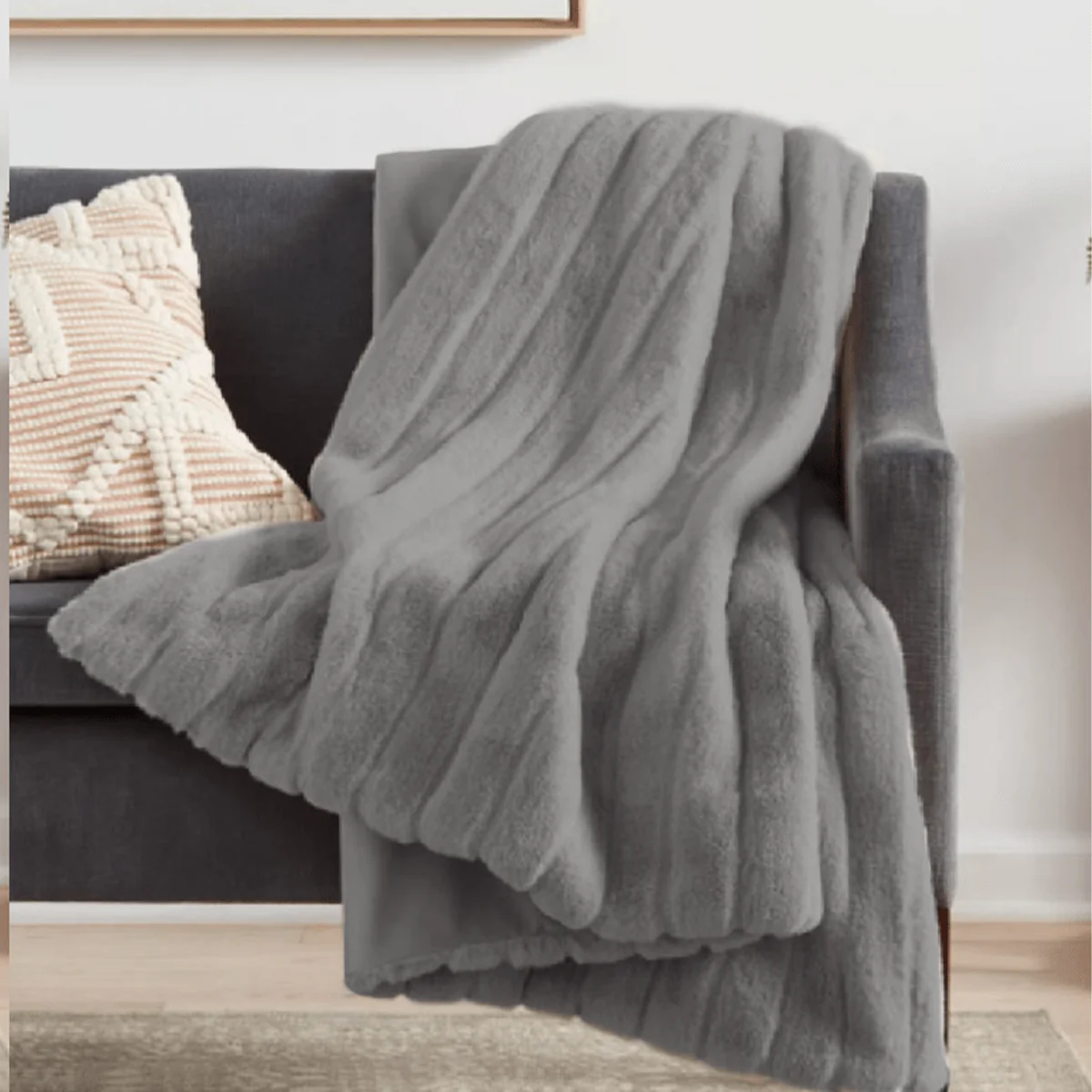 KRISTOFF Faux Fur Rabbit Throw/Blanket - Image 2