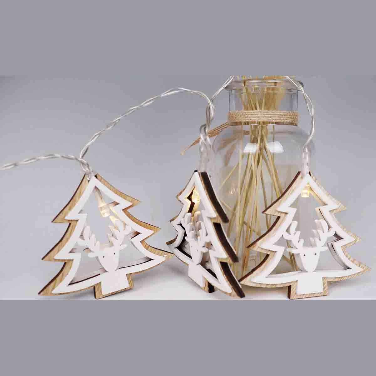 Lauren Taylor - 10 Pcs Light Chain With Wooden Tree With Reindeer
