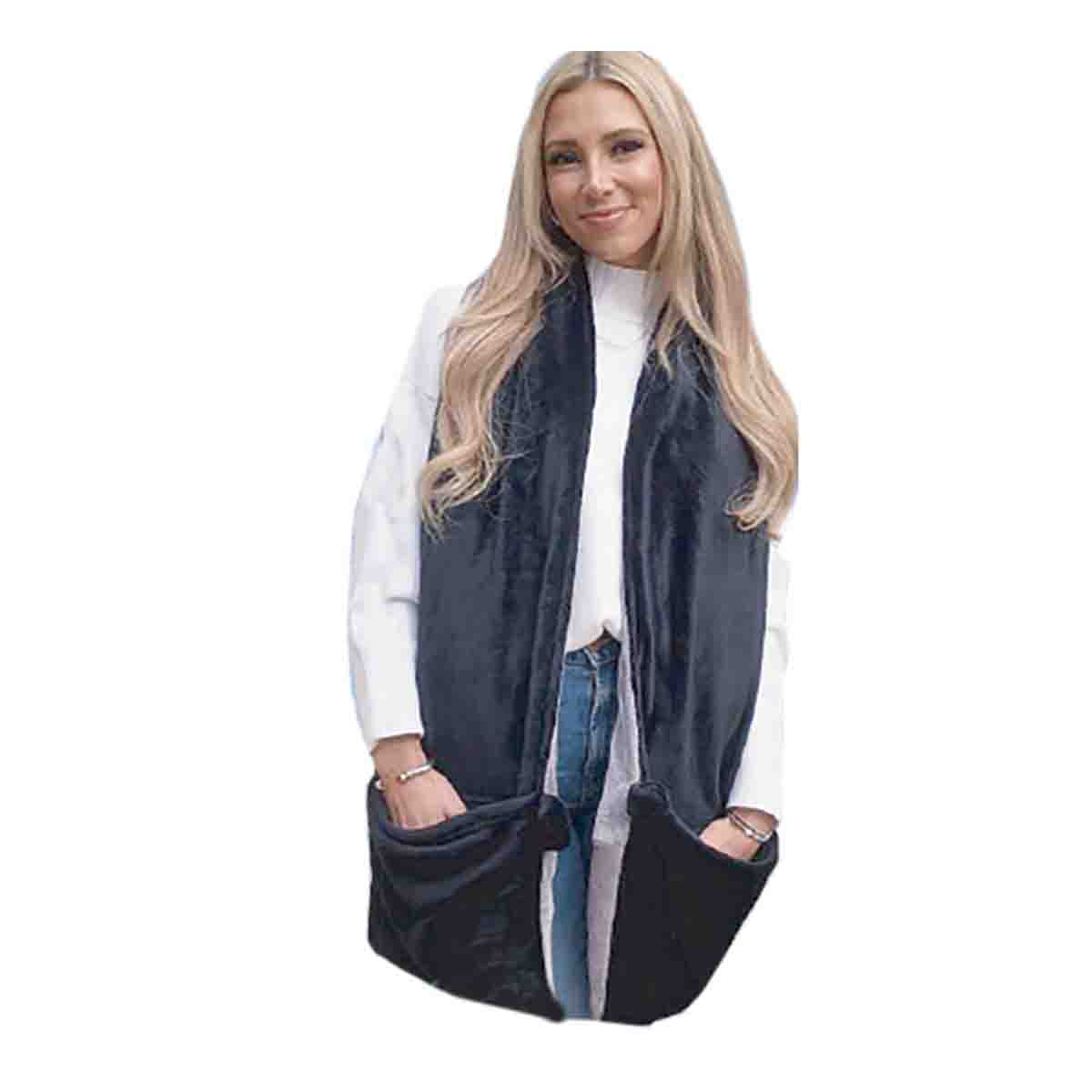 Lauren Taylor - Fleece Travel Scarf - Image 2