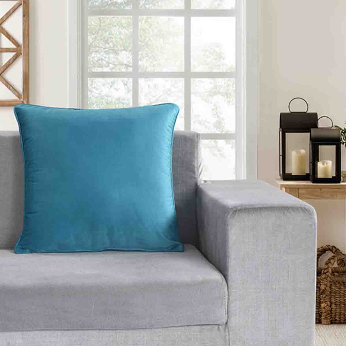 Lauren Taylor-VERONIQUE Velvet Cushion