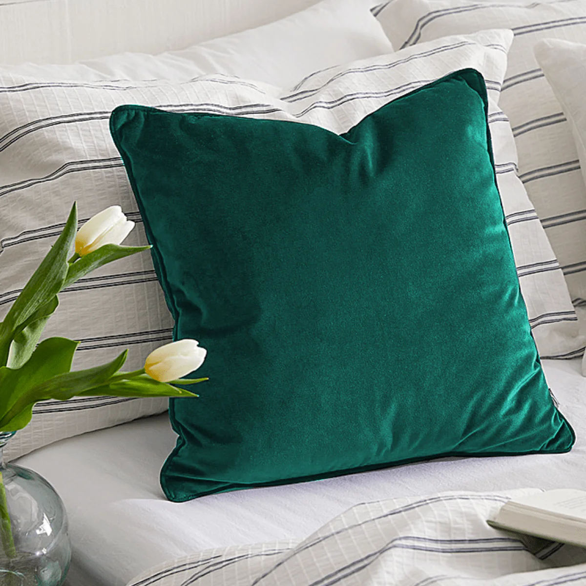 Layla- Velvet Cushion Invisible Zipper - Image 2