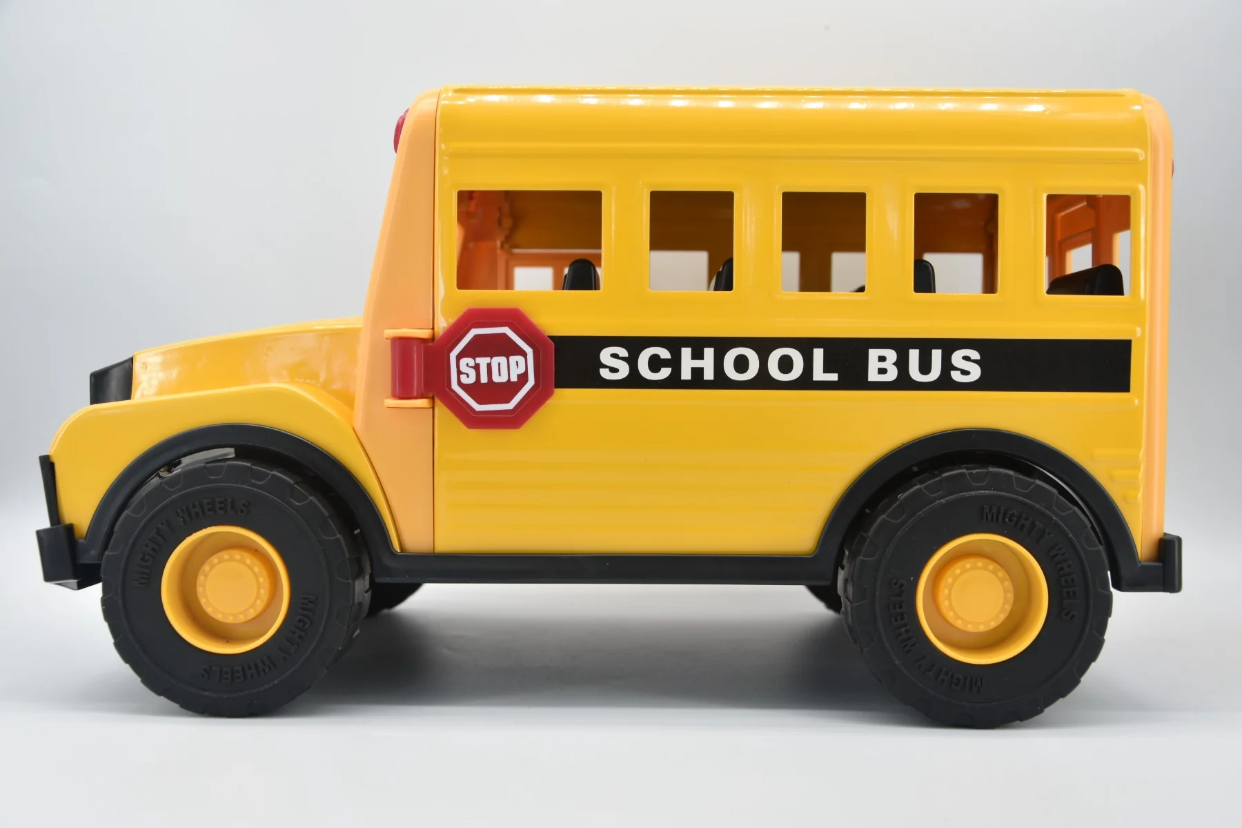 Mighty Wheels 16in School Bus Metal - Image 2