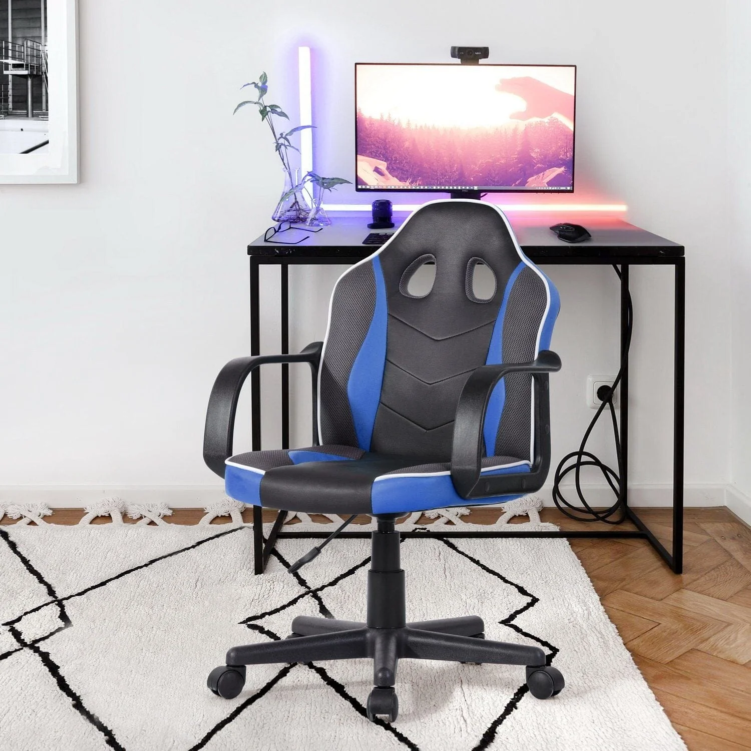 Office and Gaming Chair with Adjustable Height - Image 3