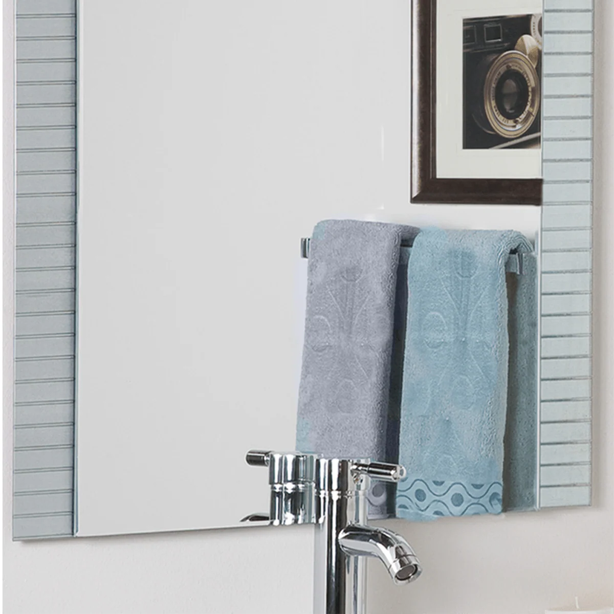 Studio 707- Geometric wave cotton towel - Image 2